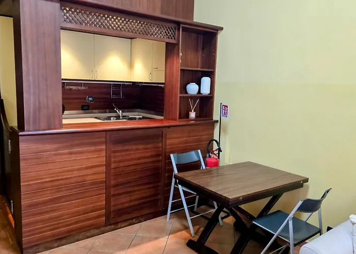 Nel Sole Bilocale بولونيا